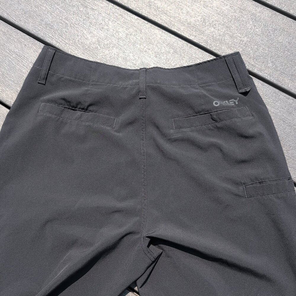 ☀️ Men's Black Hybrid Oakley Shorts ☀️ - Picture 4 of 5